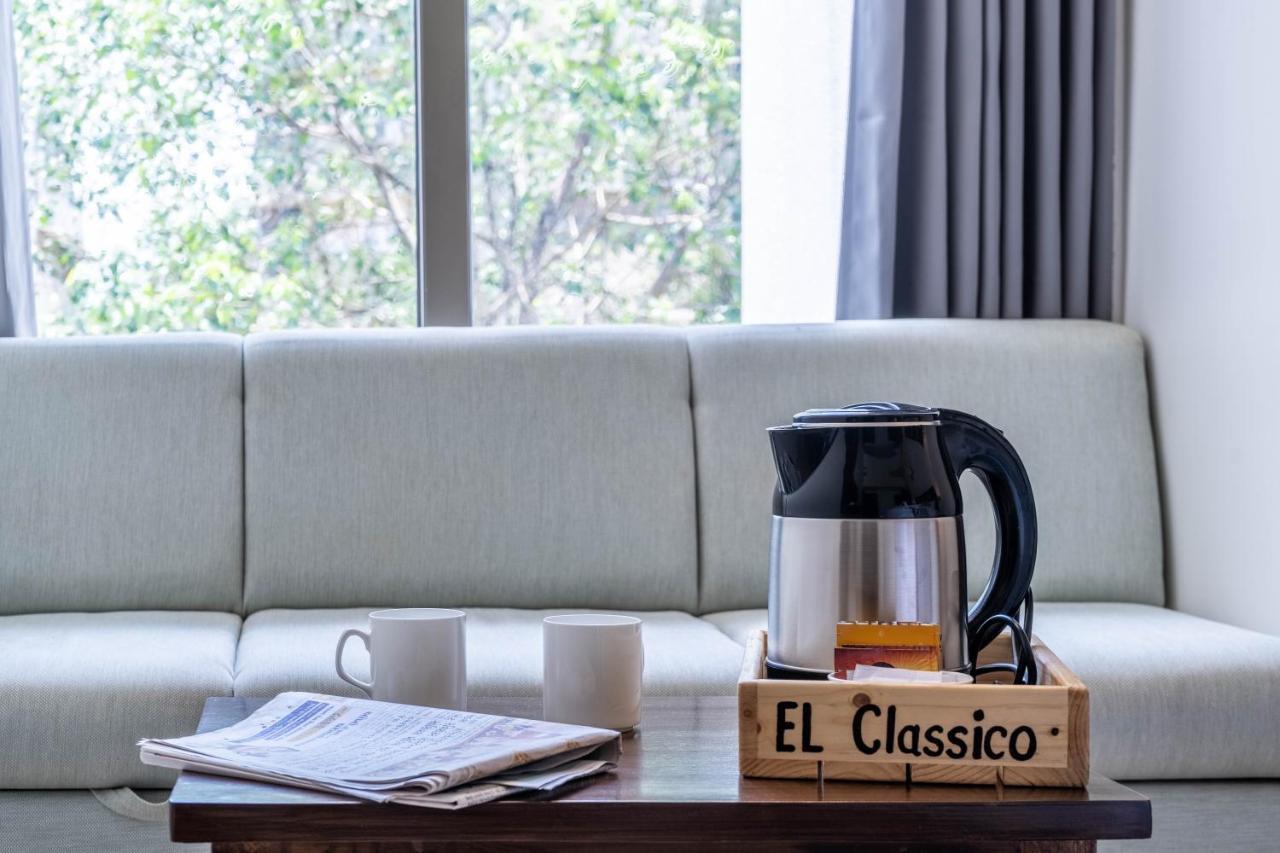 Hotel El Classico 라즈콧 외부 사진